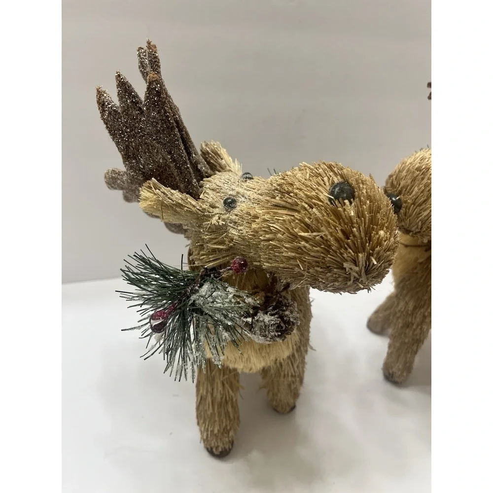 Vintage Pier 1 Christmas Woodland Moose Set Of 2 Straw Pine Cones Browns Glitter